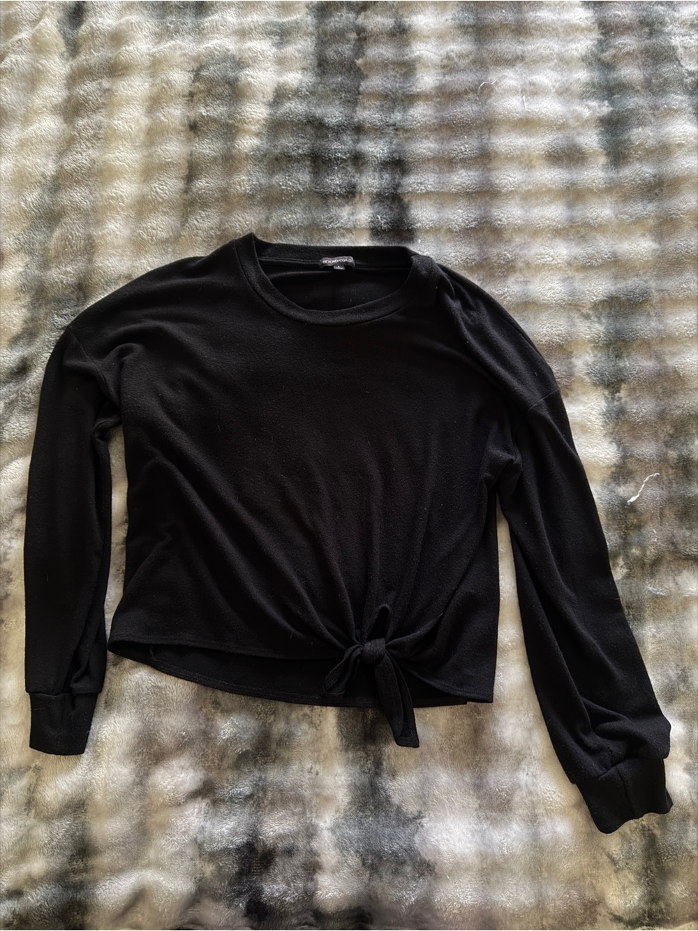 Beyond Yoga Black Long-Sleeve Tie-Front Top